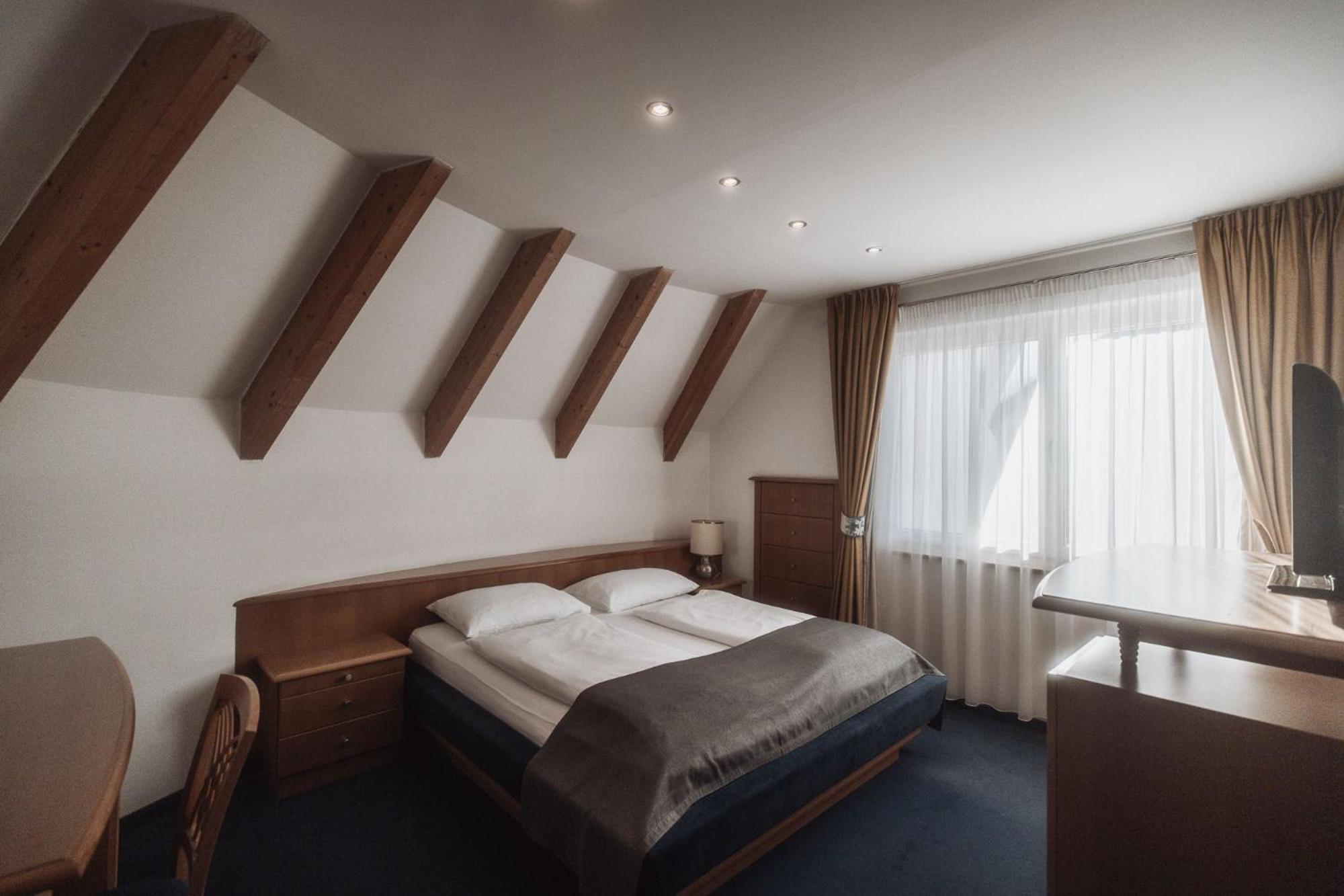 Hotel Montis - Active Nature Spa Bruneck Buitenkant foto