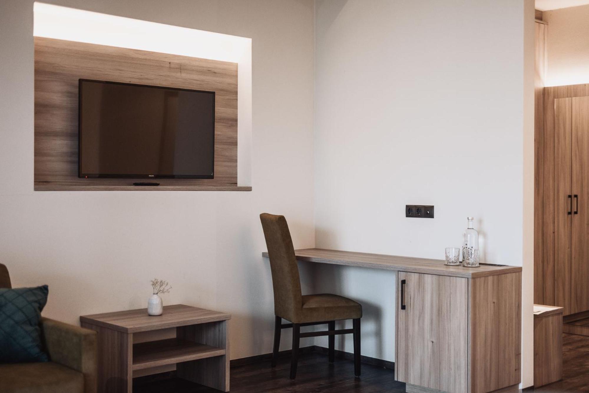 Hotel Montis - Active Nature Spa Bruneck Buitenkant foto