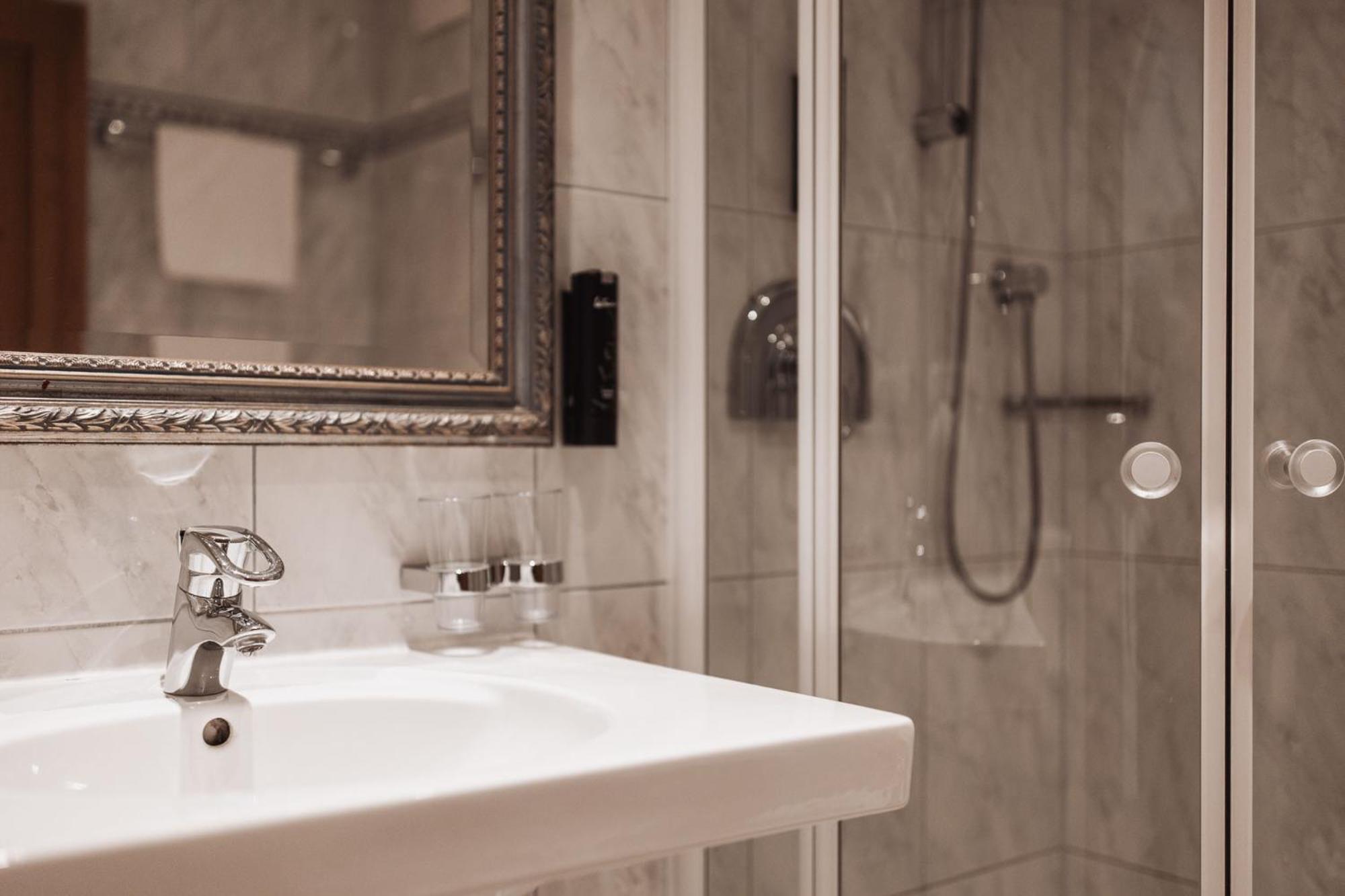 Hotel Montis - Active Nature Spa Bruneck Buitenkant foto