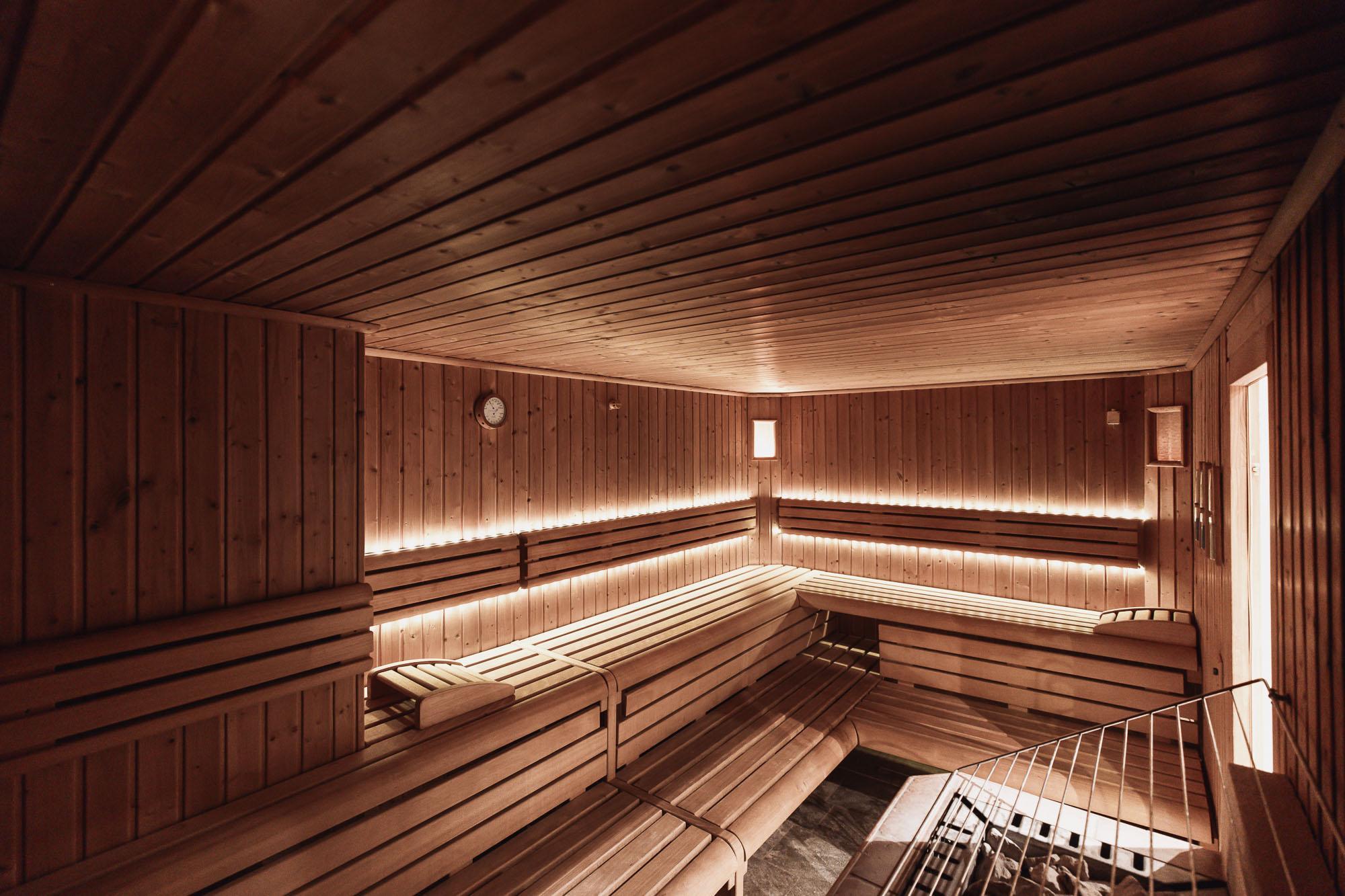 Hotel Montis - Active Nature Spa Bruneck Buitenkant foto
